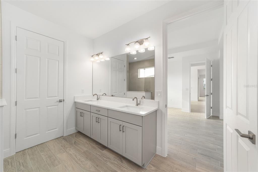 For Sale: $536,225 (2 beds, 2 baths, 2145 Square Feet)