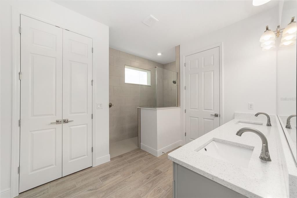 For Sale: $536,225 (2 beds, 2 baths, 2145 Square Feet)