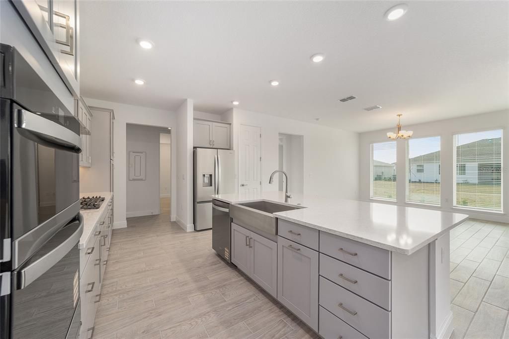 For Sale: $536,225 (2 beds, 2 baths, 2145 Square Feet)