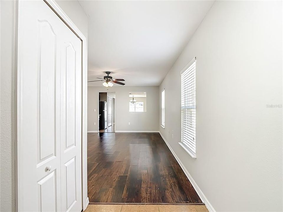 For Sale: $269,000 (3 beds, 2 baths, 1360 Square Feet)