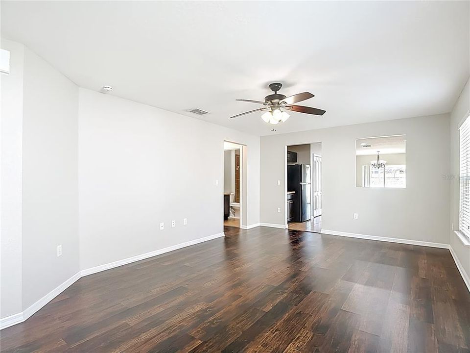 For Sale: $269,000 (3 beds, 2 baths, 1360 Square Feet)