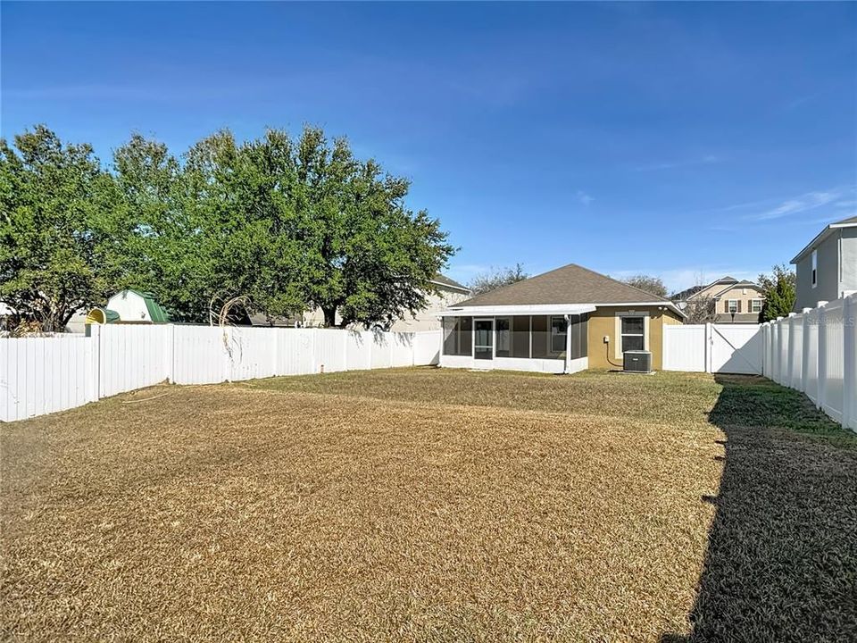 For Sale: $269,000 (3 beds, 2 baths, 1360 Square Feet)