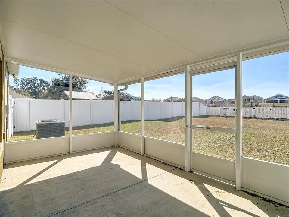 For Sale: $269,000 (3 beds, 2 baths, 1360 Square Feet)