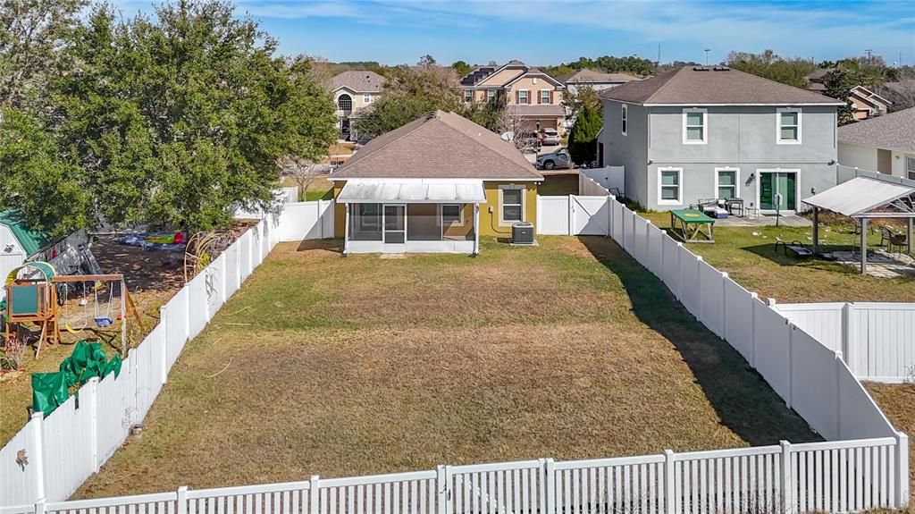 For Sale: $269,000 (3 beds, 2 baths, 1360 Square Feet)