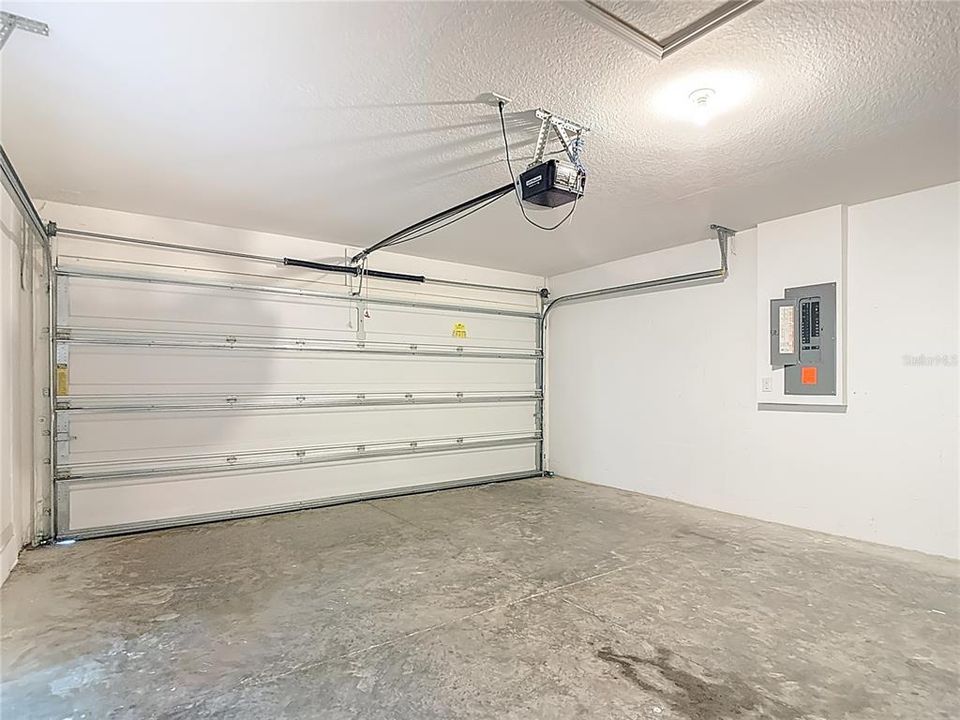 For Sale: $269,000 (3 beds, 2 baths, 1360 Square Feet)