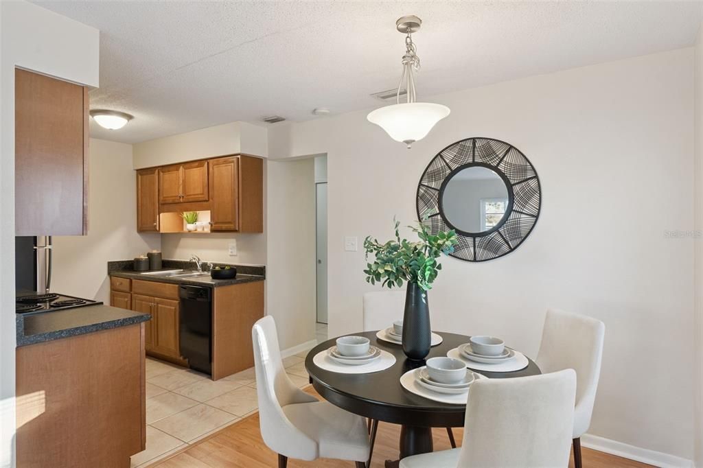 Activo con contrato: $549,900 (3 camas, 0 baños, 1596 Pies cuadrados)