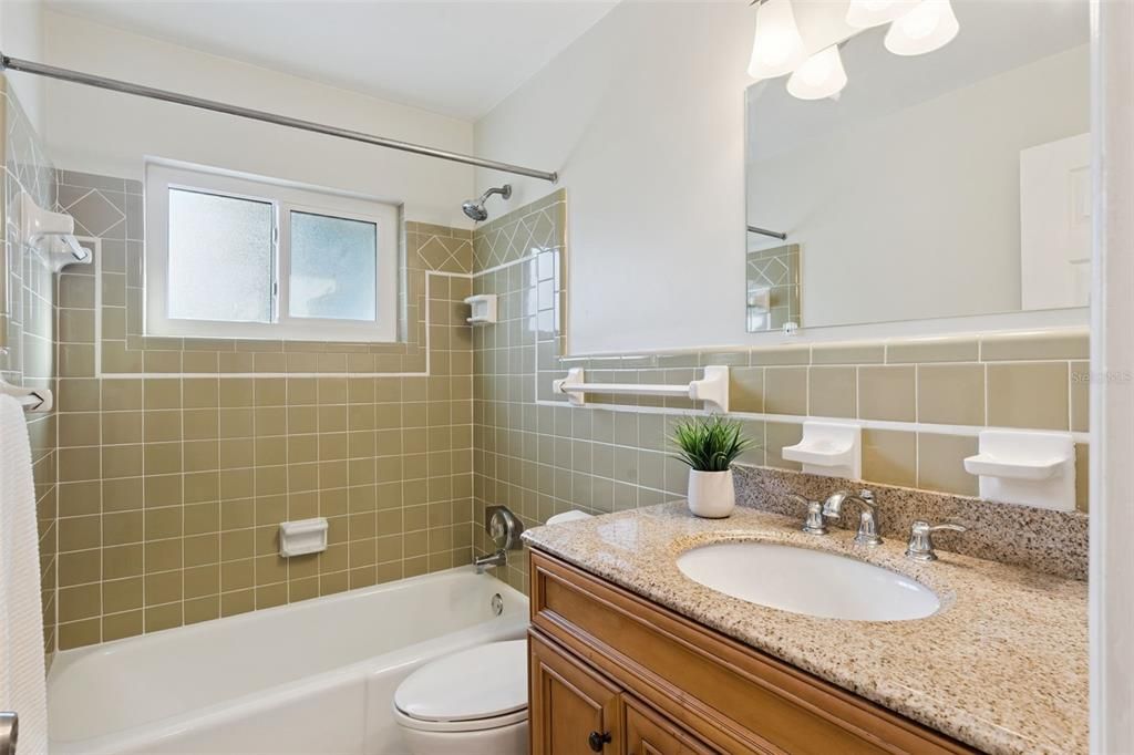 Activo con contrato: $549,900 (3 camas, 0 baños, 1596 Pies cuadrados)