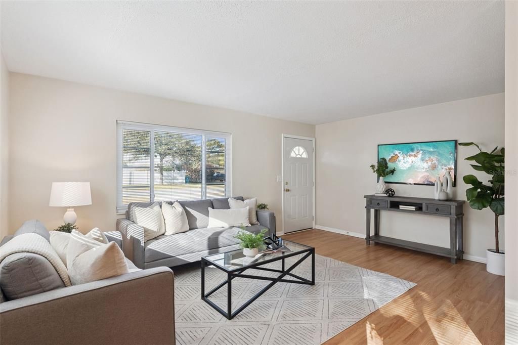 Activo con contrato: $549,900 (3 camas, 0 baños, 1596 Pies cuadrados)