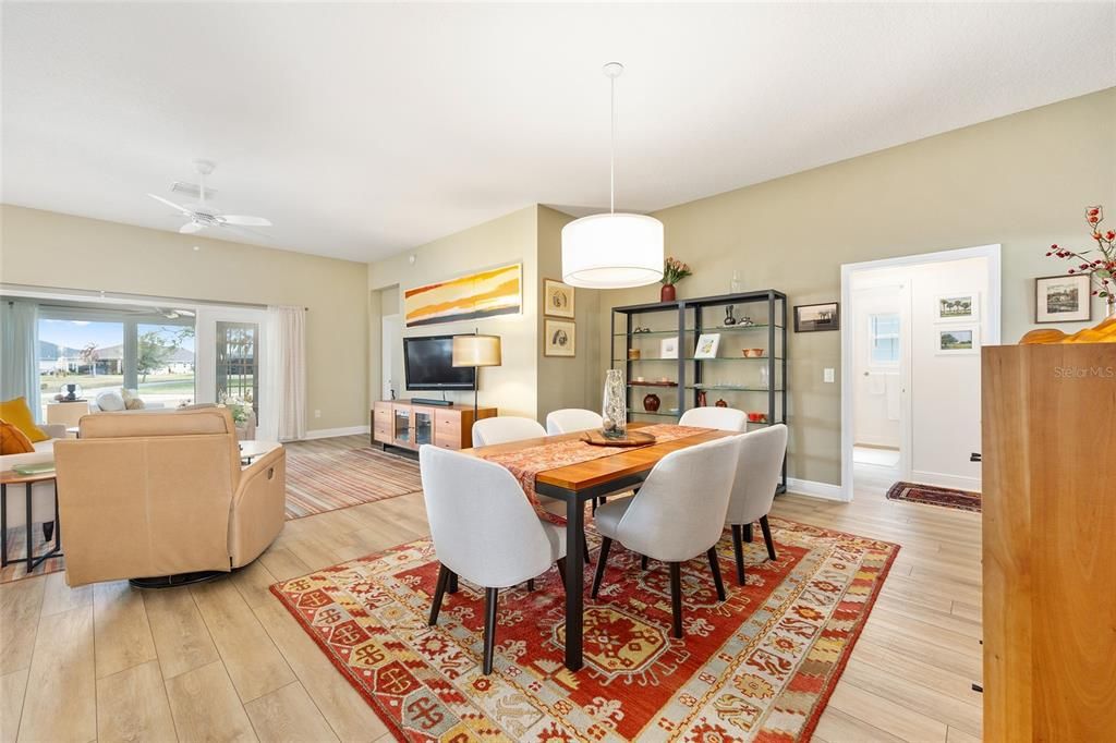 Active With Contract: $675,000 (3 beds, 2 baths, 1933 Square Feet)