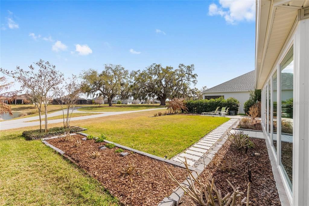 Active With Contract: $675,000 (3 beds, 2 baths, 1933 Square Feet)