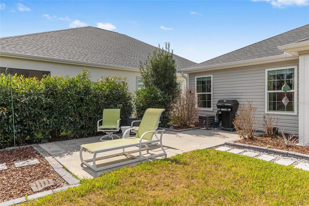 Active With Contract: $675,000 (3 beds, 2 baths, 1933 Square Feet)