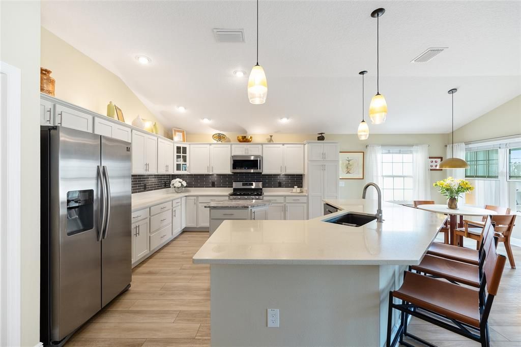 Active With Contract: $675,000 (3 beds, 2 baths, 1933 Square Feet)