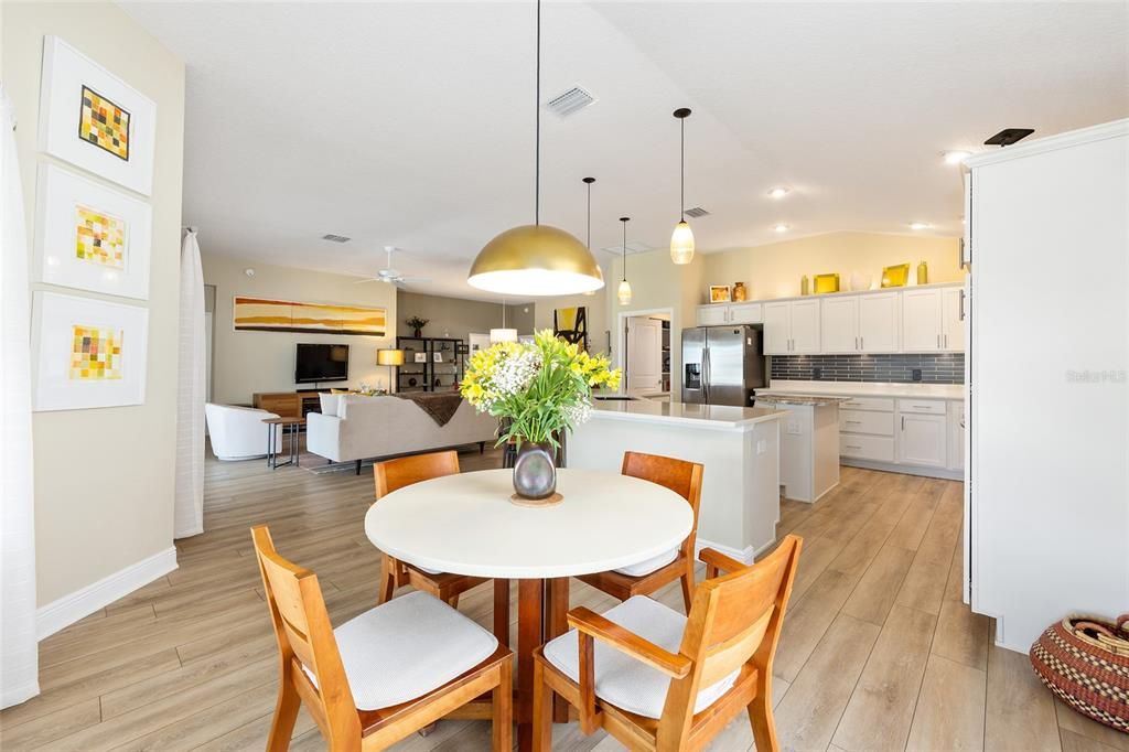 Active With Contract: $675,000 (3 beds, 2 baths, 1933 Square Feet)