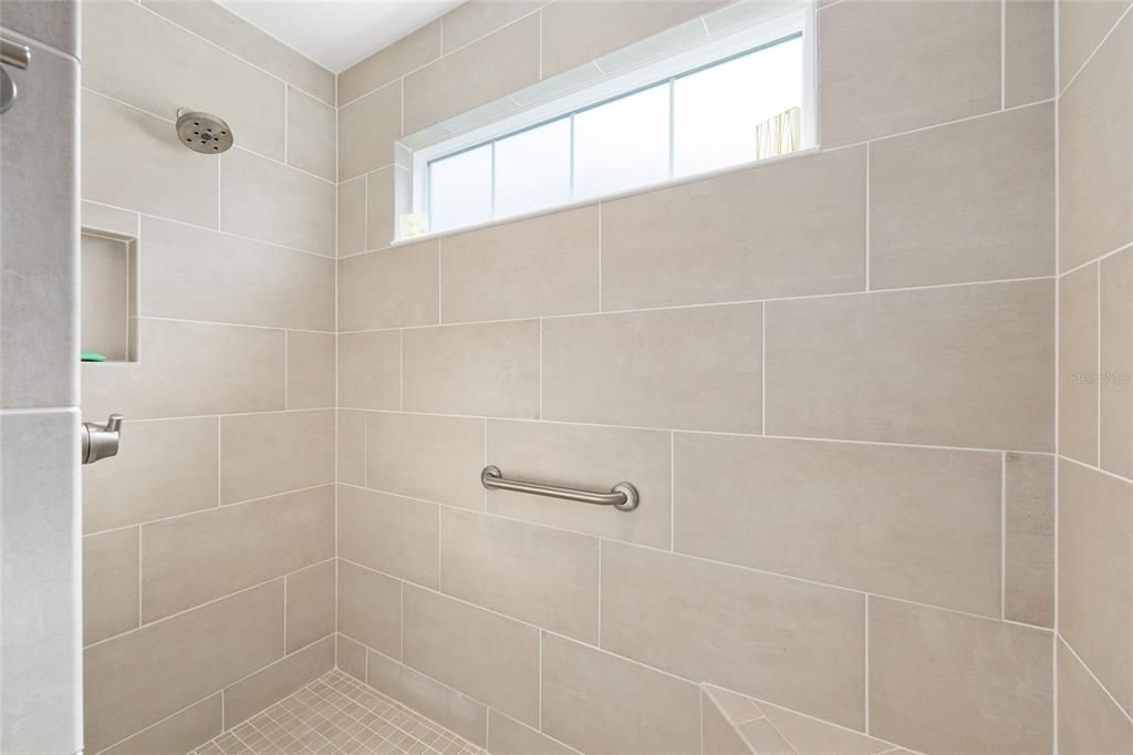 Active With Contract: $675,000 (3 beds, 2 baths, 1933 Square Feet)