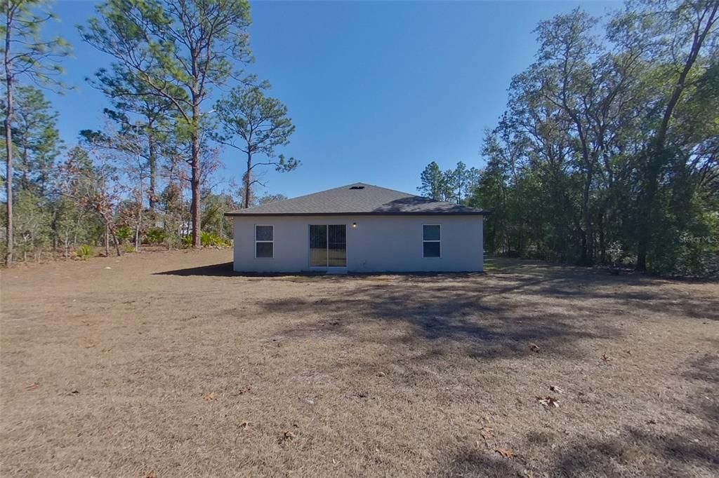 For Rent: $1,815 (4 beds, 2 baths, 1449 Square Feet)