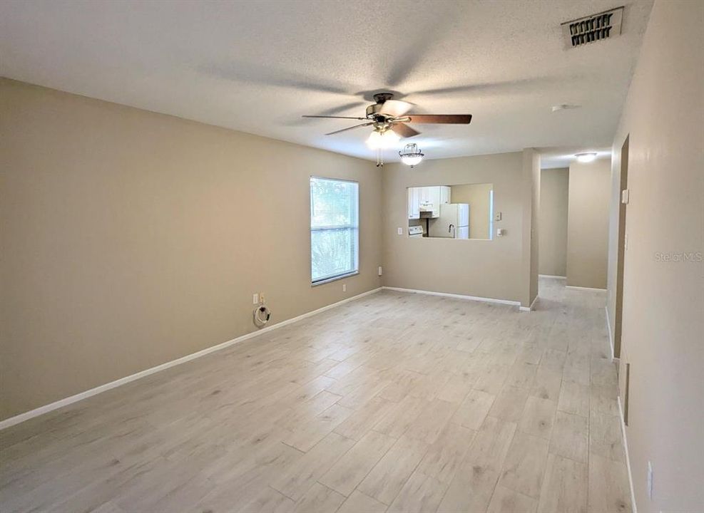 В аренду: $1,825 (2 спален, 2 ванн, 910 Квадратных фут)