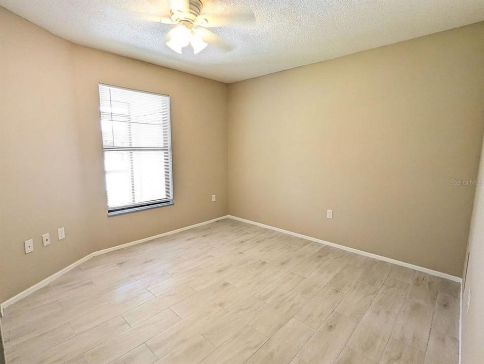 В аренду: $1,825 (2 спален, 2 ванн, 910 Квадратных фут)