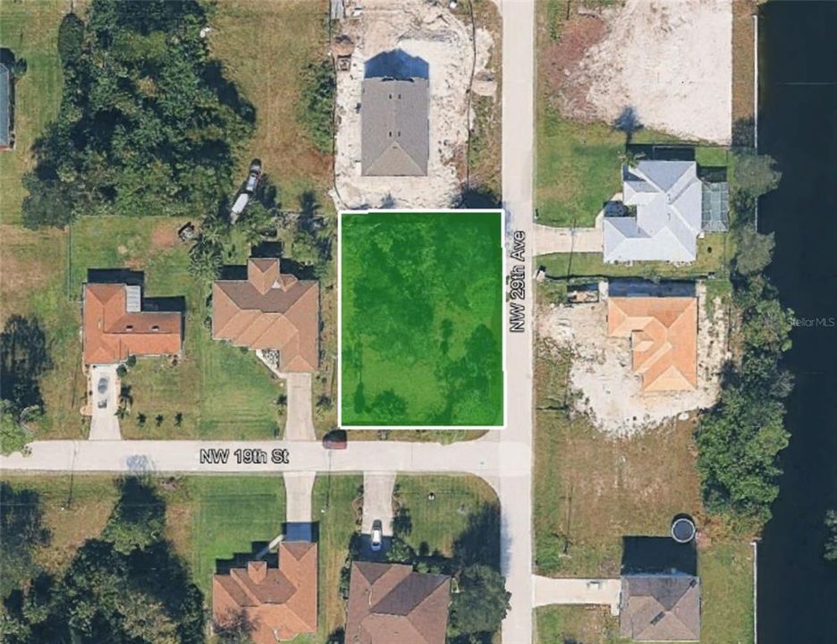 На продажу: $56,000 (0.26 acres)