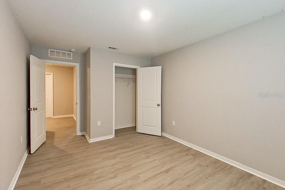 For Rent: $2,095 (4 beds, 2 baths, 2054 Square Feet)