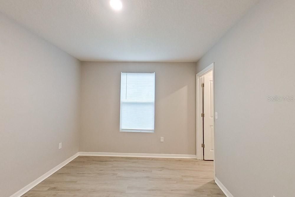 For Rent: $2,095 (4 beds, 2 baths, 2054 Square Feet)
