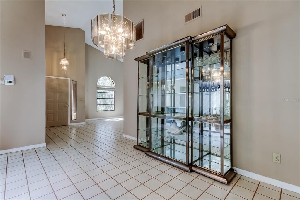 Active With Contract: $339,000 (3 beds, 2 baths, 1600 Square Feet)