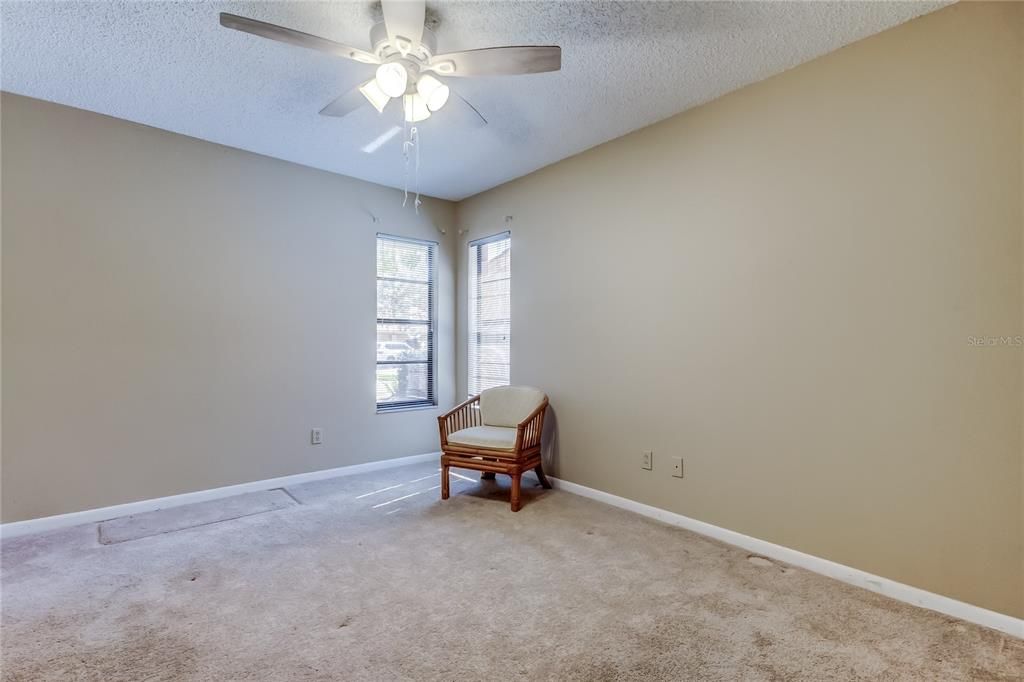 Active With Contract: $339,000 (3 beds, 2 baths, 1600 Square Feet)
