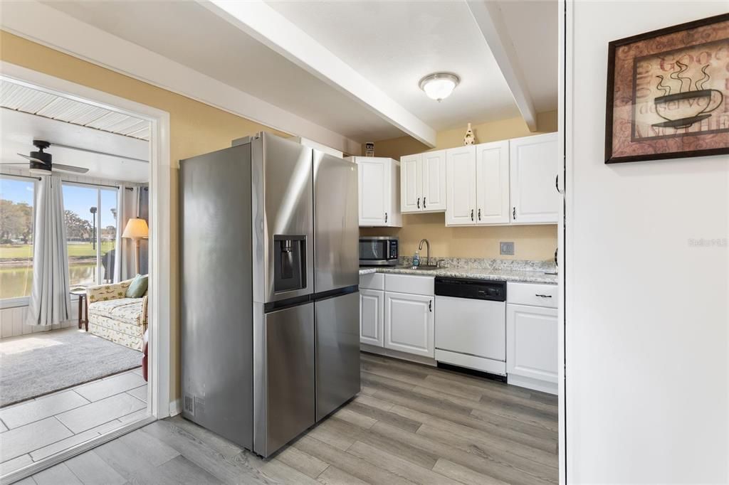 For Sale: $145,000 (1 beds, 1 baths, 491 Square Feet)