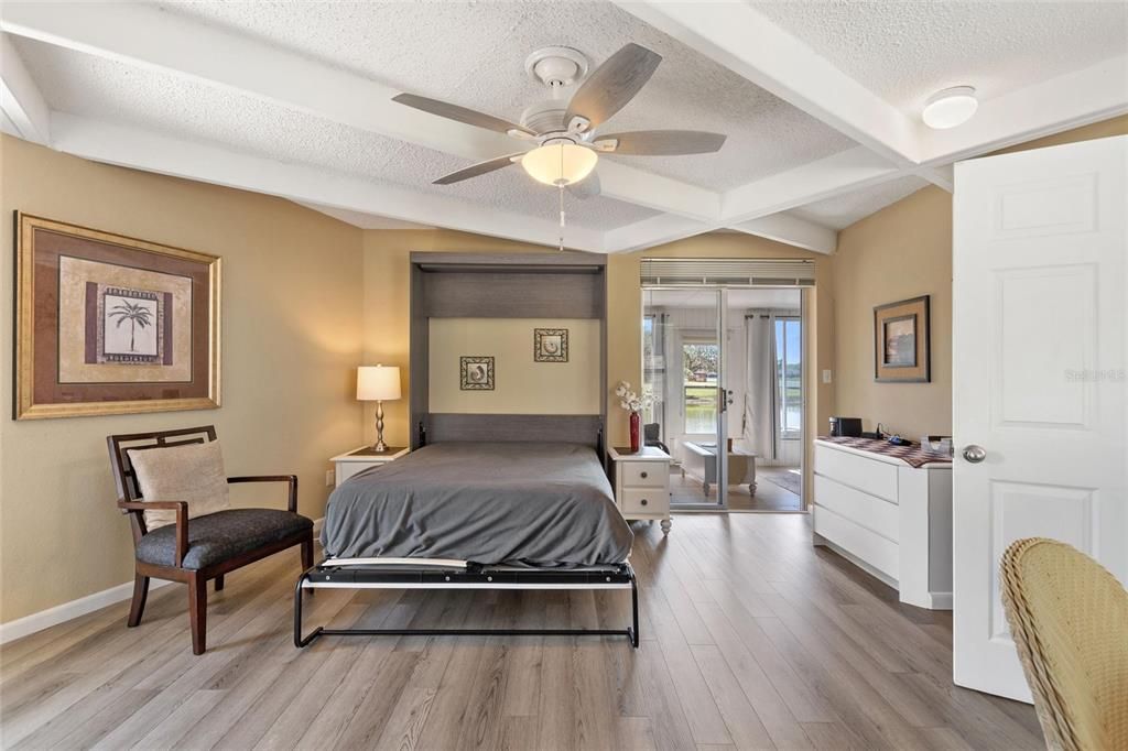 For Sale: $145,000 (1 beds, 1 baths, 491 Square Feet)