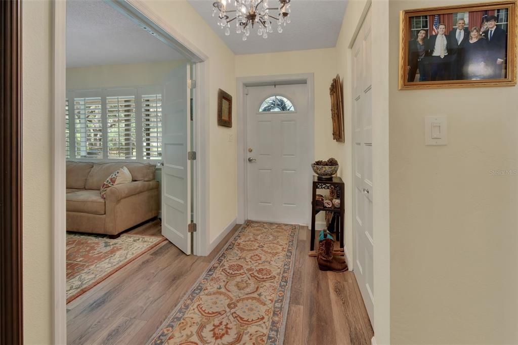 Active With Contract: $529,900 (3 beds, 2 baths, 1713 Square Feet)