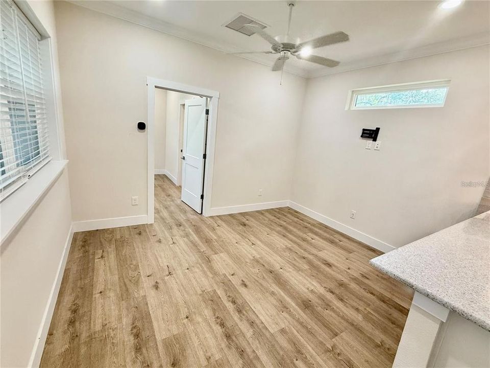 For Sale: $144,900 (2 beds, 2 baths, 772 Square Feet)