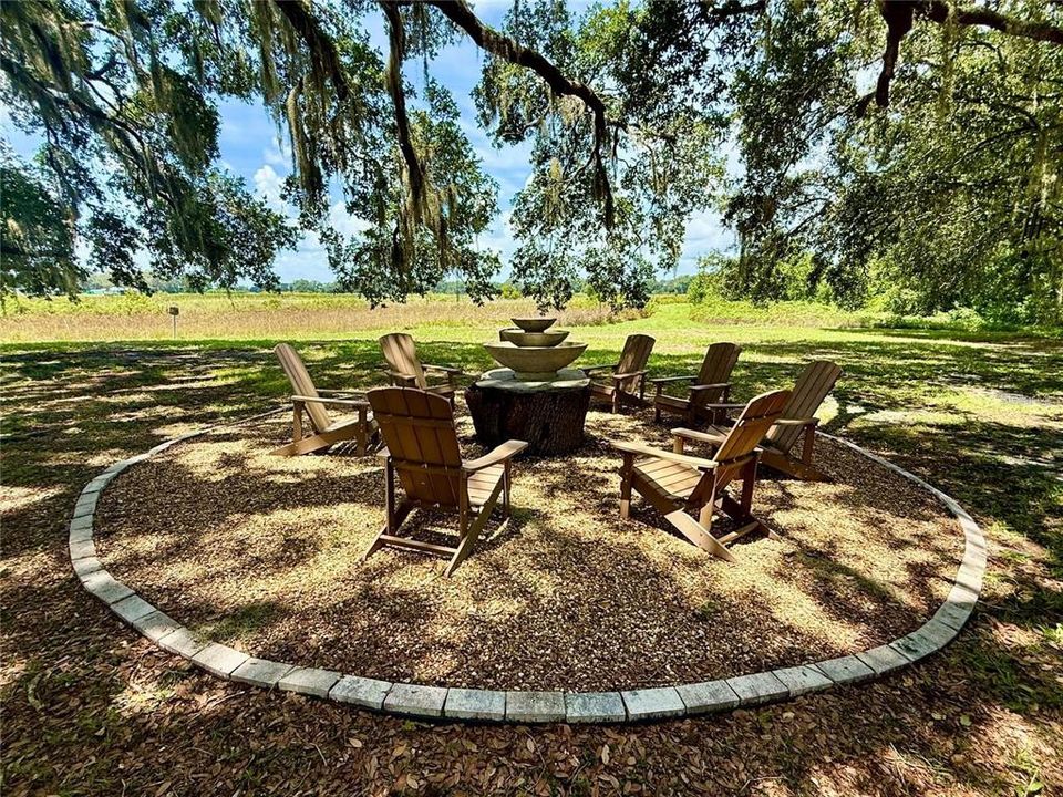 For Sale: $144,900 (2 beds, 2 baths, 772 Square Feet)