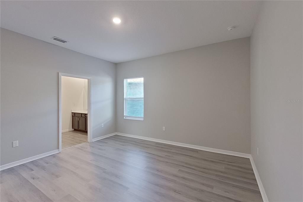 В аренду: $2,495 (5 спален, 3 ванн, 2268 Квадратных фут)