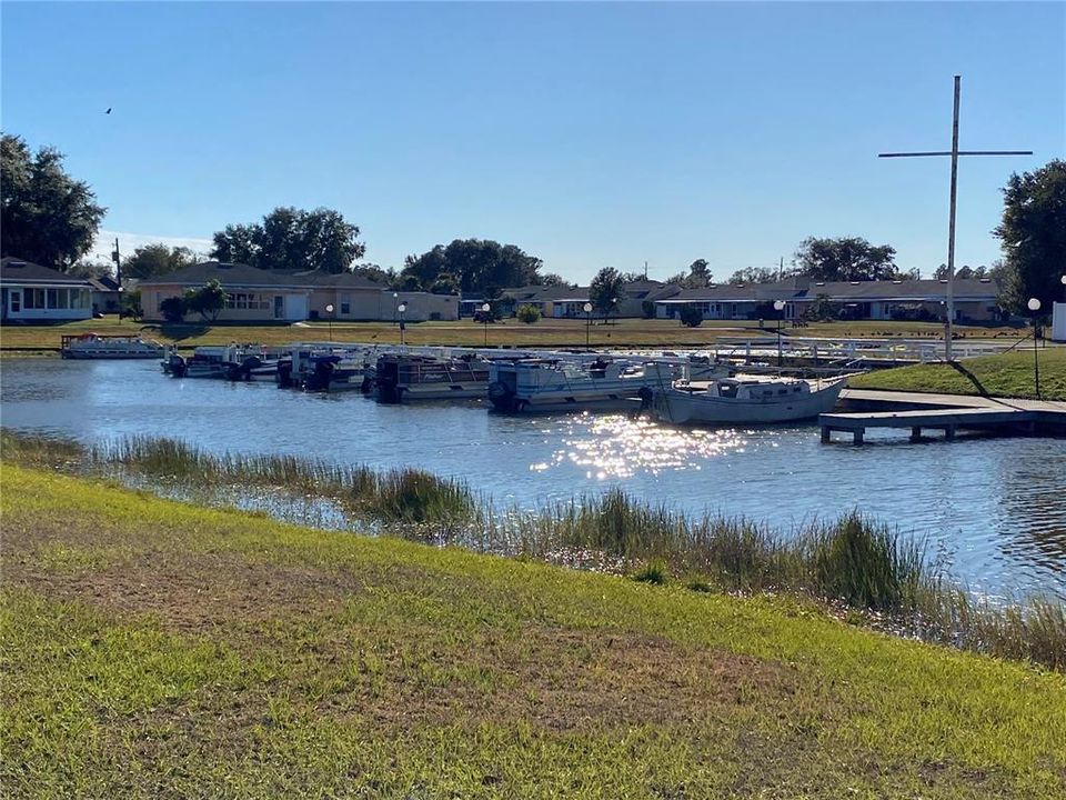 For Sale: $170,000 (2 beds, 2 baths, 860 Square Feet)