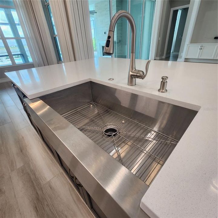 For Rent: $12,000 (4 beds, 4 baths, 3756 Square Feet)