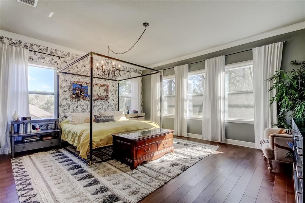 For Sale: $825,000 (4 beds, 2 baths, 3440 Square Feet)