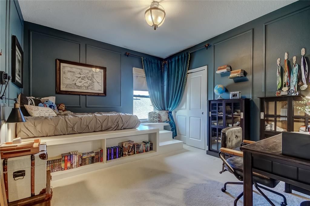 For Sale: $825,000 (4 beds, 2 baths, 3440 Square Feet)