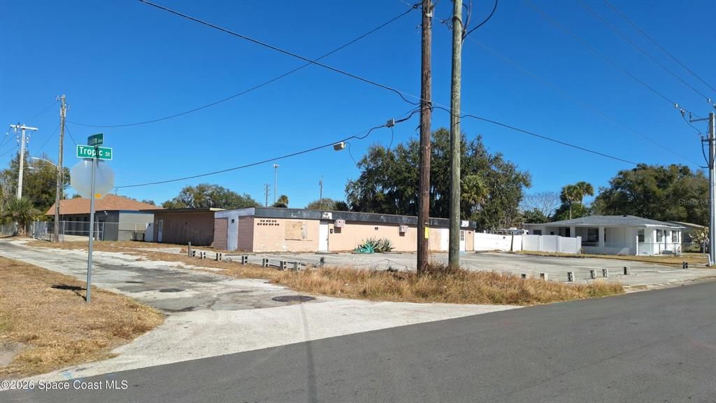 For Sale: $225,000 (0 beds, 0 baths, 1998 Square Feet)