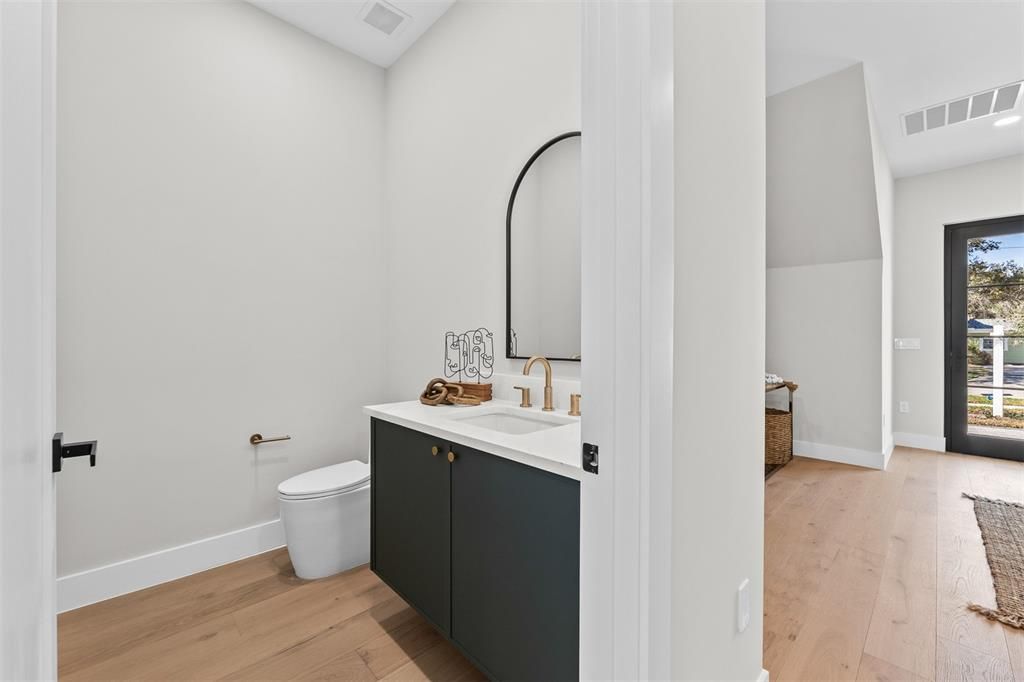 For Sale: $1,649,000 (5 beds, 4 baths, 3490 Square Feet)