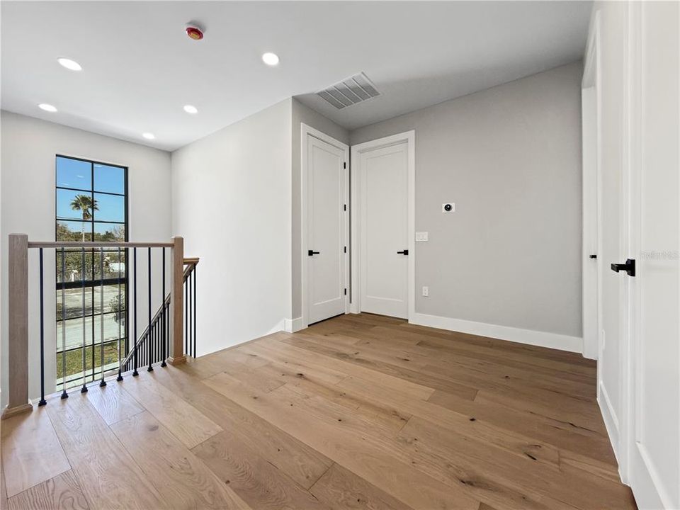 For Sale: $1,649,000 (5 beds, 4 baths, 3490 Square Feet)
