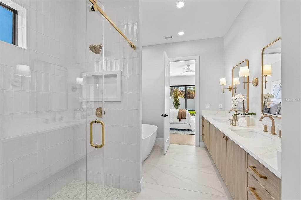 For Sale: $1,649,000 (5 beds, 4 baths, 3490 Square Feet)