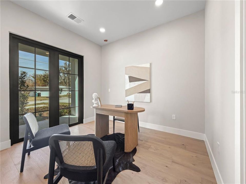 For Sale: $1,649,000 (5 beds, 4 baths, 3490 Square Feet)
