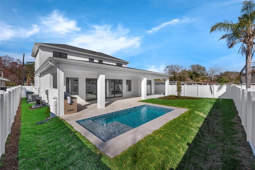 For Sale: $1,649,000 (5 beds, 4 baths, 3490 Square Feet)