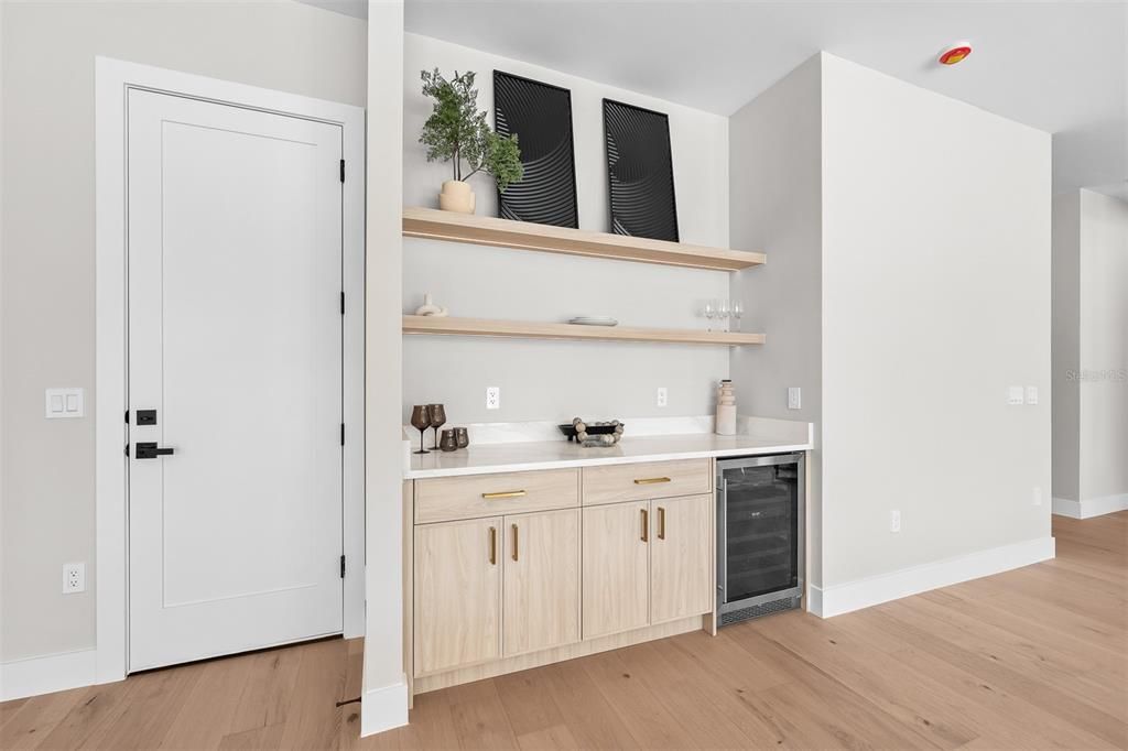 For Sale: $1,649,000 (5 beds, 4 baths, 3490 Square Feet)