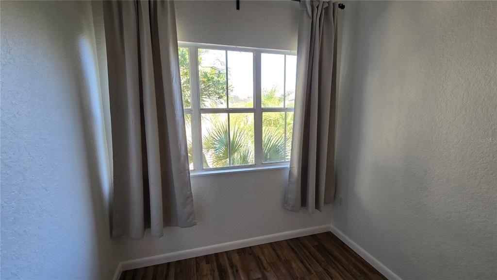 Active With Contract: $285,000 (1 beds, 1 baths, 789 Square Feet)