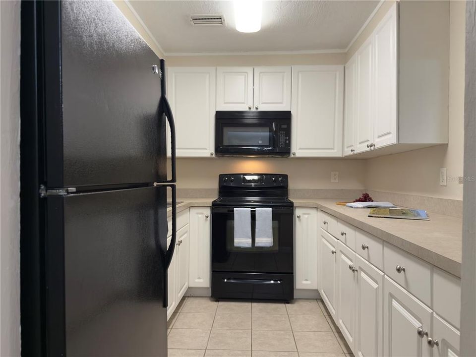 Active With Contract: $175,000 (4 beds, 2 baths, 1638 Square Feet)
