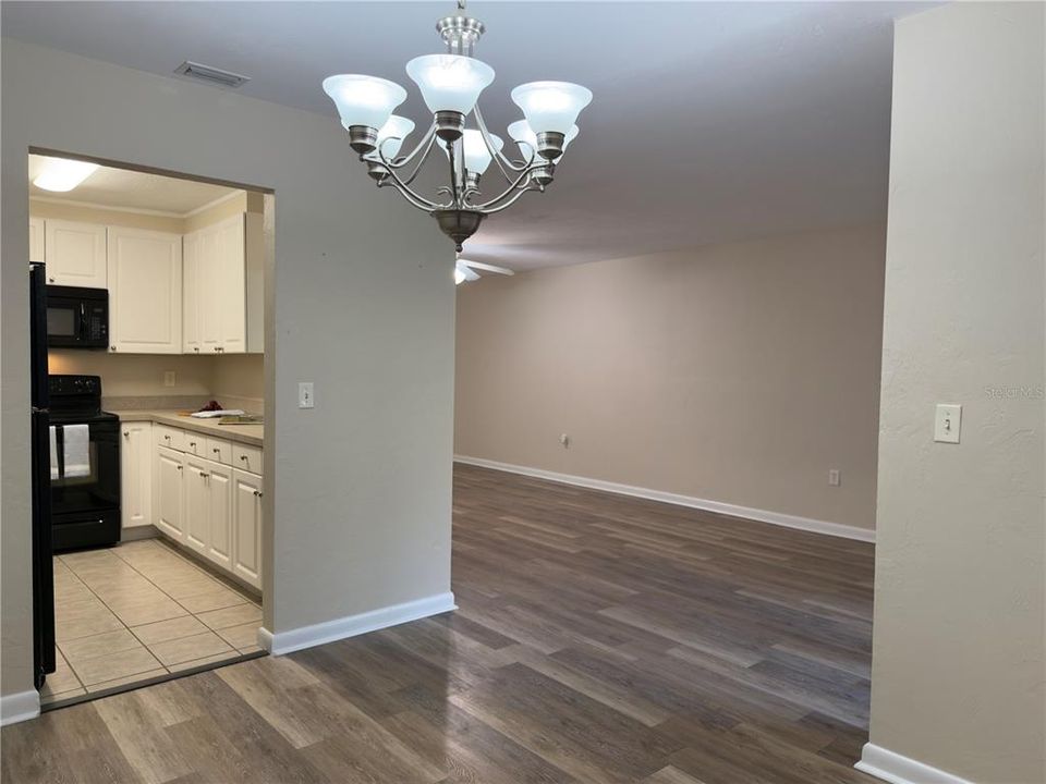 Active With Contract: $175,000 (4 beds, 2 baths, 1638 Square Feet)