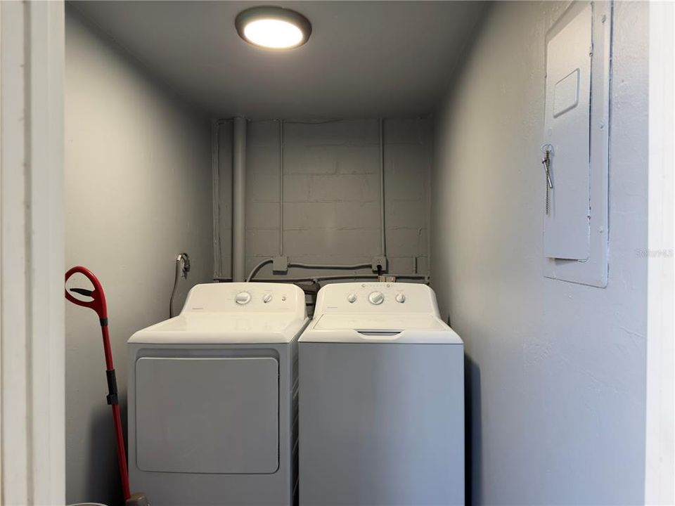Active With Contract: $175,000 (4 beds, 2 baths, 1638 Square Feet)