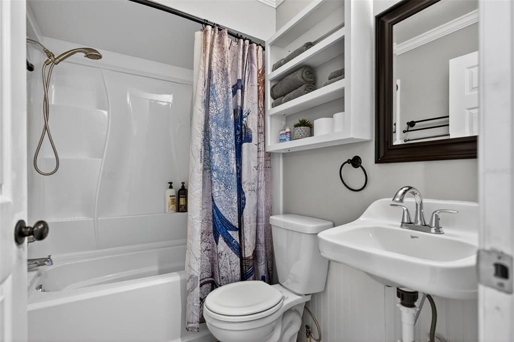 待售: $329,900 (0 贝兹, 0 浴室, 1144 平方英尺)