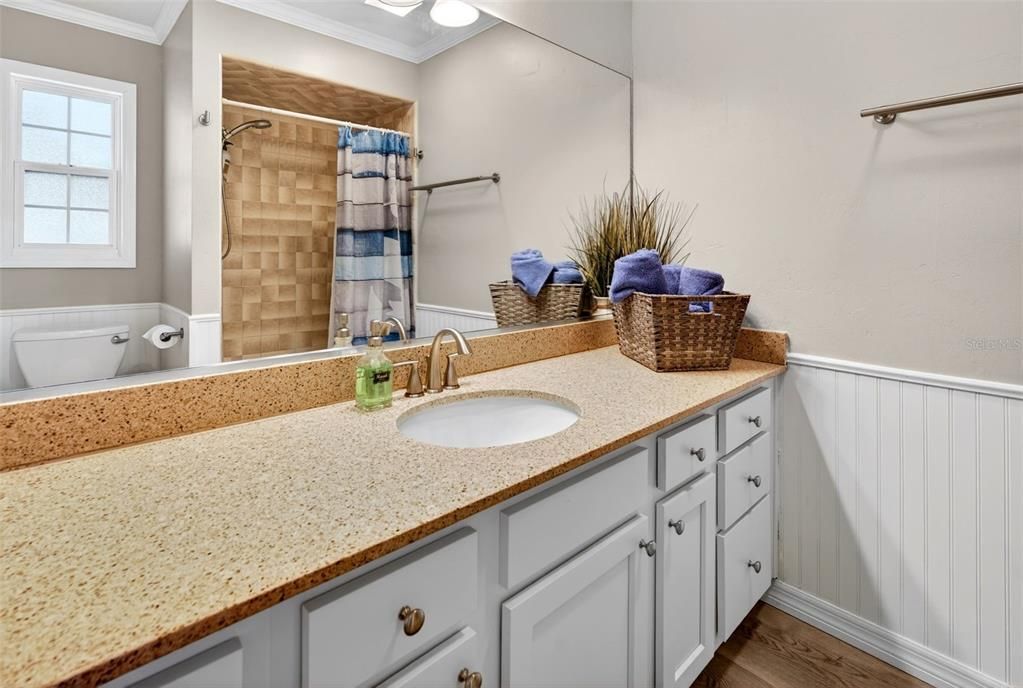 待售: $329,900 (0 贝兹, 0 浴室, 1144 平方英尺)