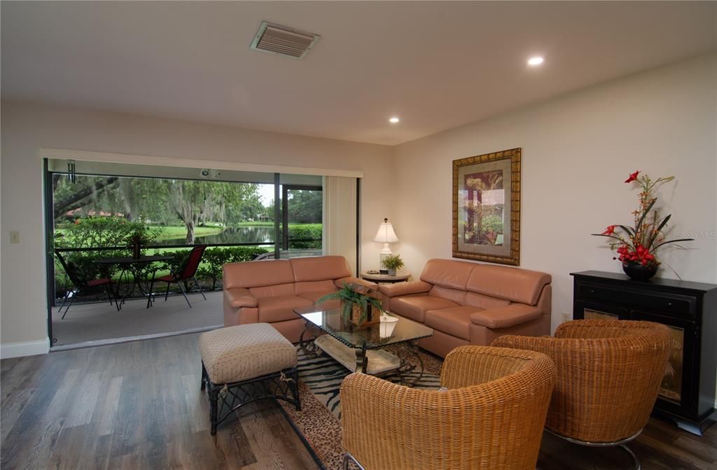 For Rent: $1,800 (2 beds, 2 baths, 1529 Square Feet)